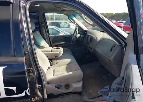 2003 Ford F-150 Lariat/Xlt из США, поврежденный, VIN 1FTRW07L23KB69130